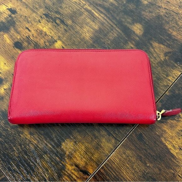 Prada Triangle Saffiano Leather Long Wallet Red W/ Certificate of Authenticity - Picture 2 of 14